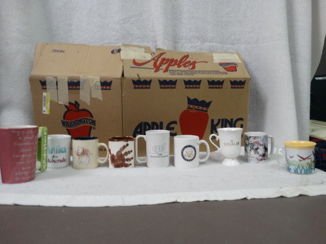 lot 1561 image: Lot of Coffee Mugs