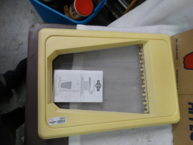 lot 1611 image: PetSafe Electronic Smart Door w Operating Guide