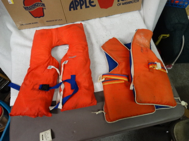 lot 1650 image: Lot of 2 Life Vests