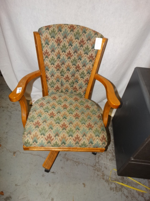lot 1719 image: Wooden Rolling Chair w Green and Red Cushion