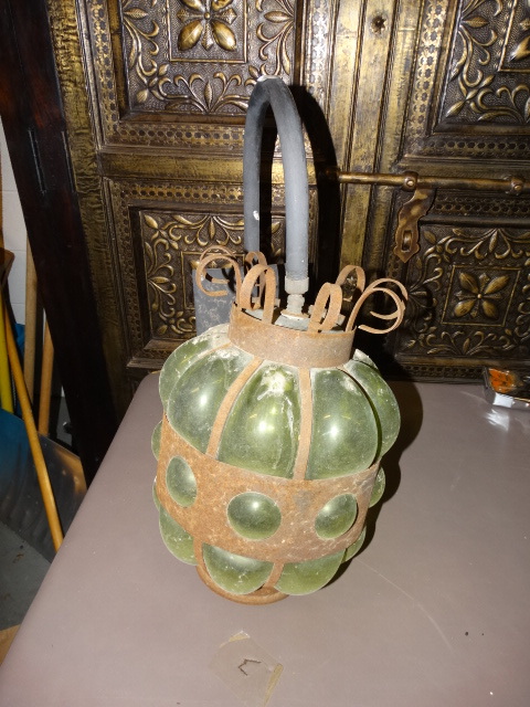 lot 1680 image: Outdoor Light
