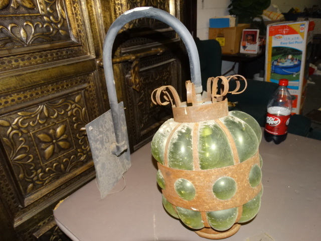 lot 1682 image: Outdoor Light