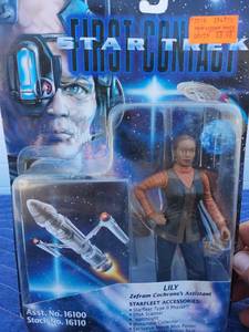 lot 212 image: Star Trek First Contact Lily Action Figure by Playmates - Retail $15
