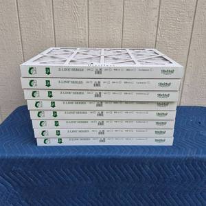 lot 302 image: Glasfloss Z-Line Series 18x24x2 Air Filter 8-Pack - Retail $0