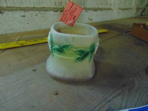 lot 4693 image: Roseville Planter - Gardenia