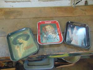 lot 4730 image: Selection of Coca-Cola Trays