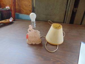 lot 4775 image: Pink Glass Lamp