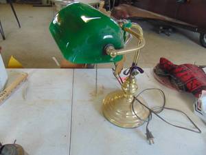 lot 4786 image: Green Glass Desk Lamp