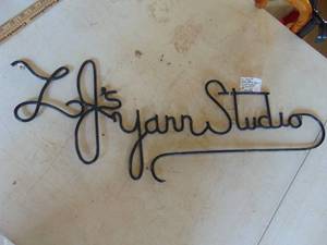 lot 4814 image: Metal Sign - Yarn