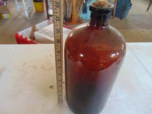 lot 4815 image: Large Apothecary Jar