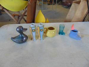 lot 4819 image: Selection of Decor - Small Vases - Coin Bank