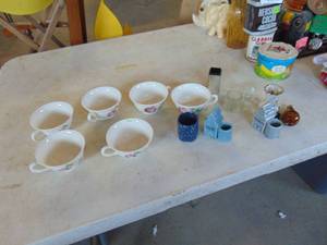 lot 4830 image: China Cups and Toothpick Holders