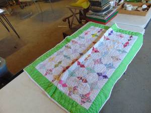 lot 4836 image: Baby Quilt