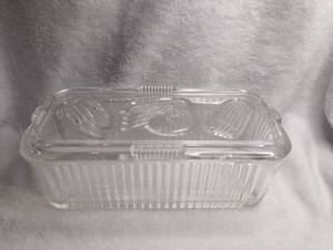 lot 2502 image: 1940s Federal Glass Clear Glass Refrigerator Dish with Lid&nbsp
