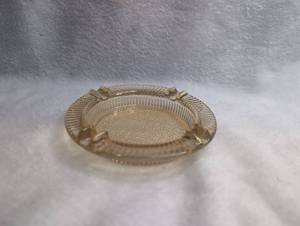 lot 2513 image: Marigold Carnival Glass Ashtray