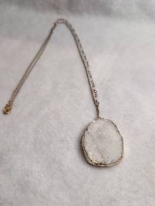 lot 3018 image: Geode Pendant Necklace White Druzy Crystal on Chain