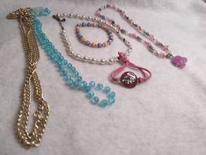 lot 3029 image: Kids Lot Beaded Bracelets and Necklaces Mixed Styles