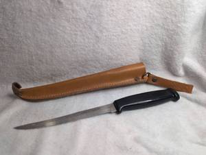 lot 3506 image: Ulbrich of Illinois Inc. Fillet Knife with Leather Sheath