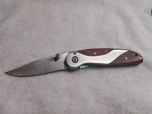 lot 3519 image: Folding Pocket Knife Stainless Steel Blade Red Handle