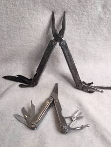 lot 3521 image: American Camper Multi-Tool 3 Pc Lot Pliers Knife  Huskey Multi-tool