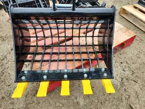 lot 328 image: SDLANCH Mini Excavator Rock Bucket W Teeth