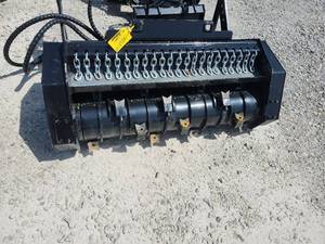 lot 333 image: SDLANCH Mini Skid Steer Mulcher 39 in