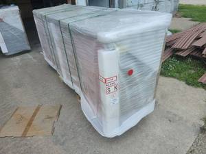 lot 3023 image: Suihe Toolbox 7FT-10DD-2-01B  Red