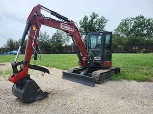 lot 5 image: 2022 Yanmar  VI055 Mini Excavator YMRVI055CFBJ61520  meter reads 456hrs
