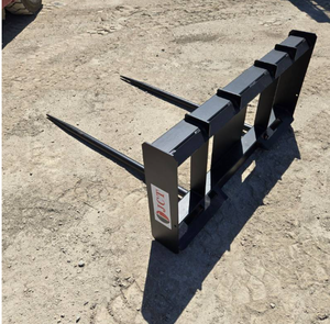 lot 2263 image: Unused JCT Skid Steer Bale Spear  QA Mount