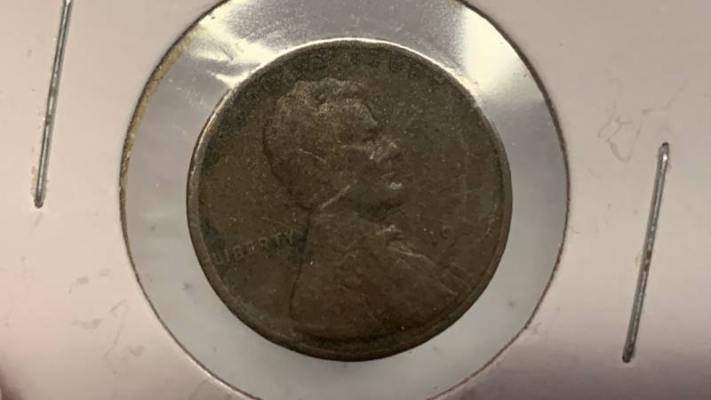lot 29 image: 1909 Lincoln Wheat Penny VDB One Cent Coin RC50
