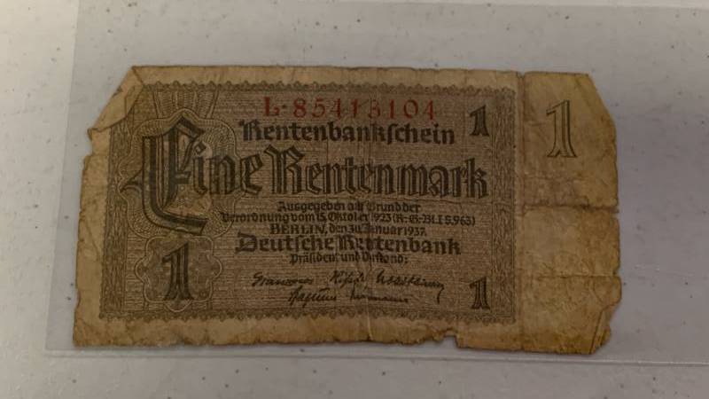 lot 36 image: Deutsche Rentenbank 1 Rentenmark Banknote 1923 - World Currency RC50