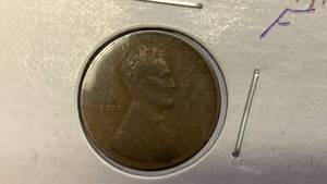 lot 2 image: 1909 Lincoln Wheat Penny Coin RC50