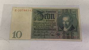 lot 25 image: Reichsbanknote 10 Reichsmark 1929 German World Currency - bank note RC50
