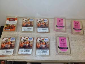 lot 34 image: Lot of 9 Scented Wax Cubes Better Homes Jelly Bean Apple Pumpkin