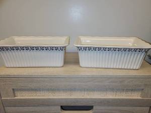 lot 45 image: 2 Ceramic Rectangular Baking Dishes with Floral Trim
