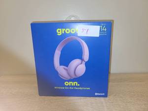 lot 51 image: Groom onn. Wireless On-Ear Headphones Bluetooth 14 Hours Playtime