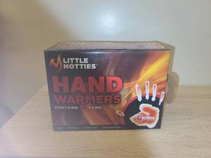 lot 114 image: Little Hotties Hand Warmers 10 Pairs Air-Activated