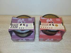 lot 148 image: Glade 2-Pack Air Freshener Candles Black Berry Jam Apple Cinnamon 3.5 oz