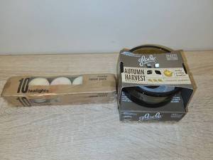 lot 149 image: Glade Autumn Harvest Scented Candle & 10 Unscented Tealights Value Pack Lot