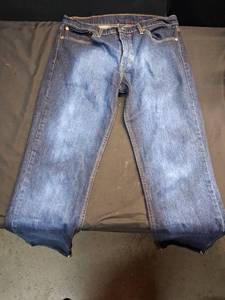 lot 5510 image: Levi Strauss Jeans Straight Leg Size 36 x 32 - Retail $0