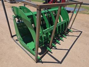 lot 6112 image: AGT SRR72 Hydraulic Root Grapple Bucket Attachment