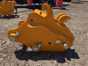lot 6445 image: Quick Connect for Excavator