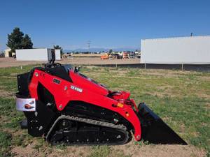 lot 6447 image: Skid Steer Loader V1000 18.2kW Kubota Engine Track Drive