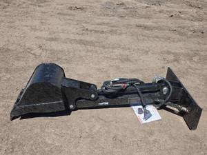 lot 6470 image: CAPTOK Straight Digging Arm Model ZWB 59 Mini Skid Steer Loader Attachment