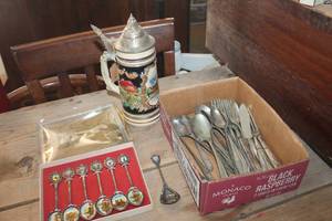 lot 1700 image: Vintage Silverware and More