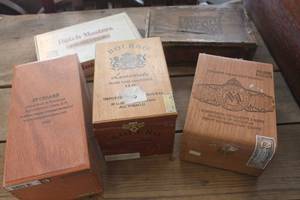 lot 1729 image: Vtg. Cigar Boxes and More