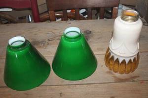 lot 1804 image: Vintage Glass Light Shades