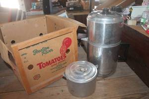 lot 1807 image: Vintage Large Drip-O-Lator Coffee Maker & More