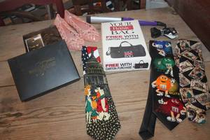 lot 1825 image: NIB Tony of Berverly Hair Piece, Mens Ties & More