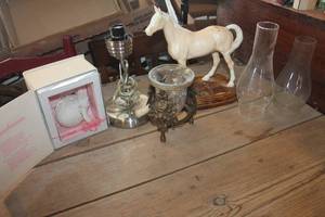 lot 1838 image: IOB Snowbunnies Figurine, Lamp Base & More